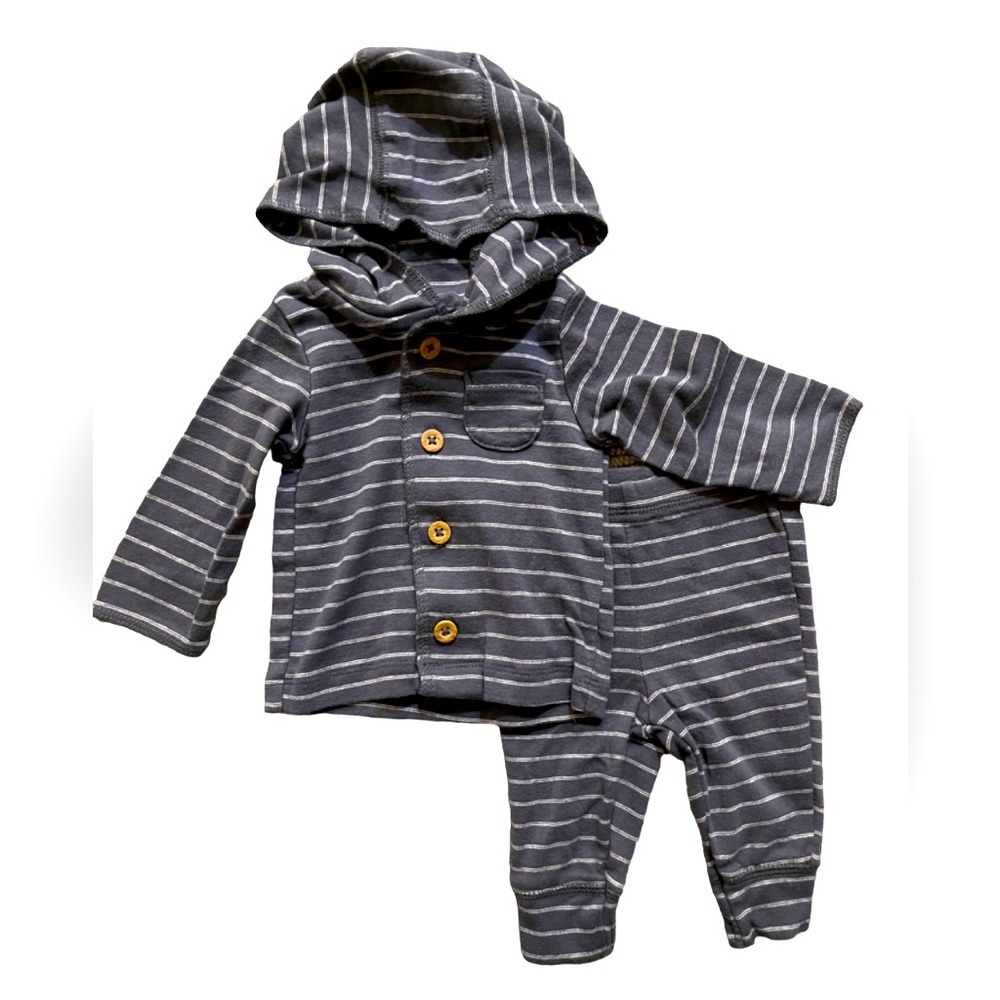 Carter’s two piece set